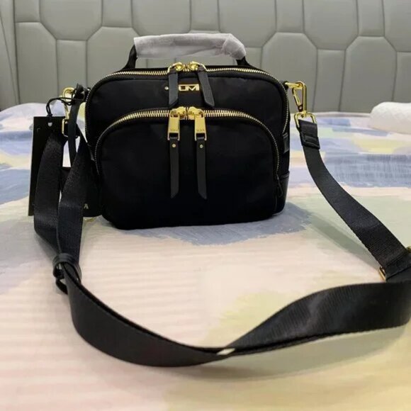 TUMI Voyageur Troy Crossbody Shoulder Bag - Picture 1 of 5
